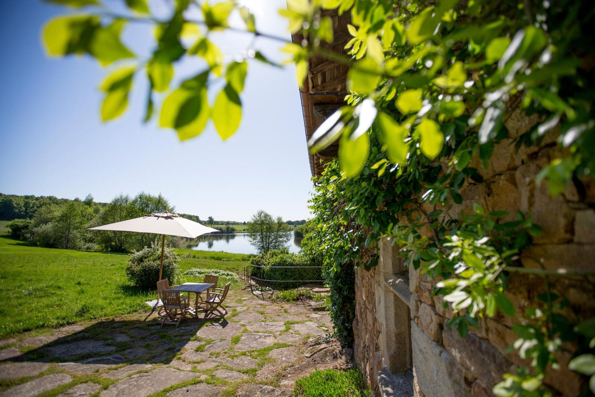 Hotel Domaine Des Etangs, Auberge Resorts Collection Massignac Экстерьер фото
