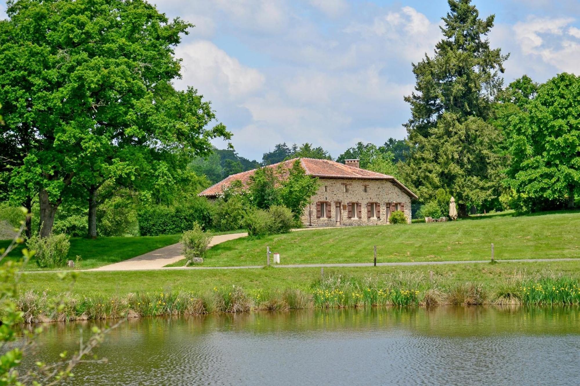 Hotel Domaine Des Etangs, Auberge Resorts Collection Massignac Номер фото