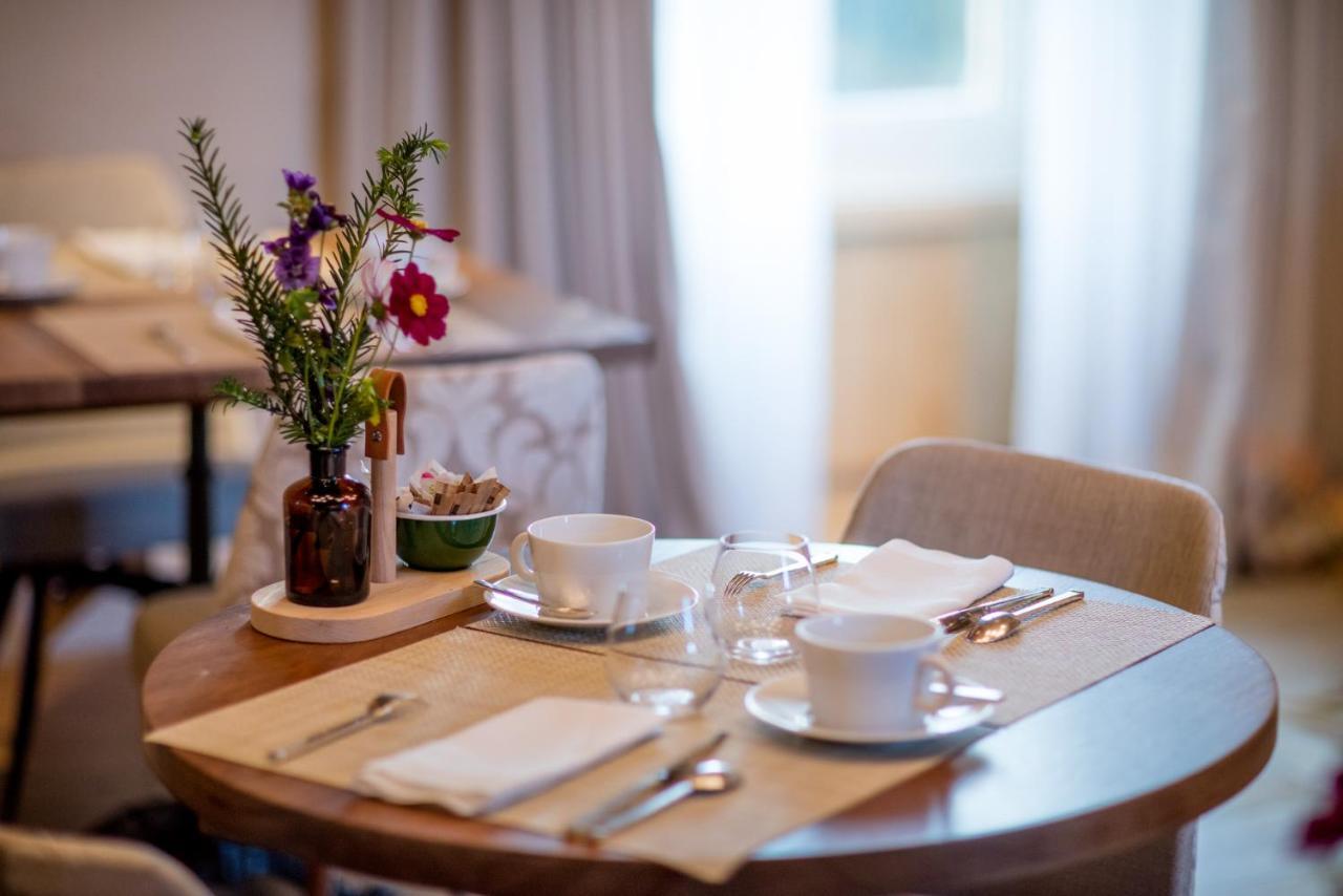 Hotel Domaine Des Etangs, Auberge Resorts Collection Massignac Экстерьер фото